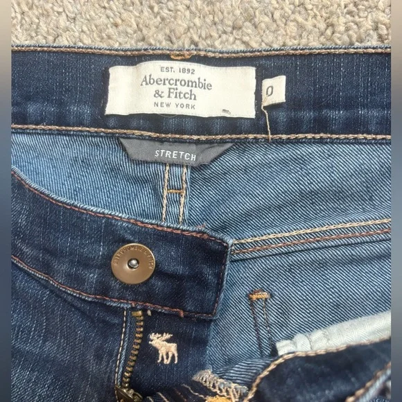 Vintage Y2K Abercrombie & Fitch Low Rise Jean Shorts - Picture 3 of 4
